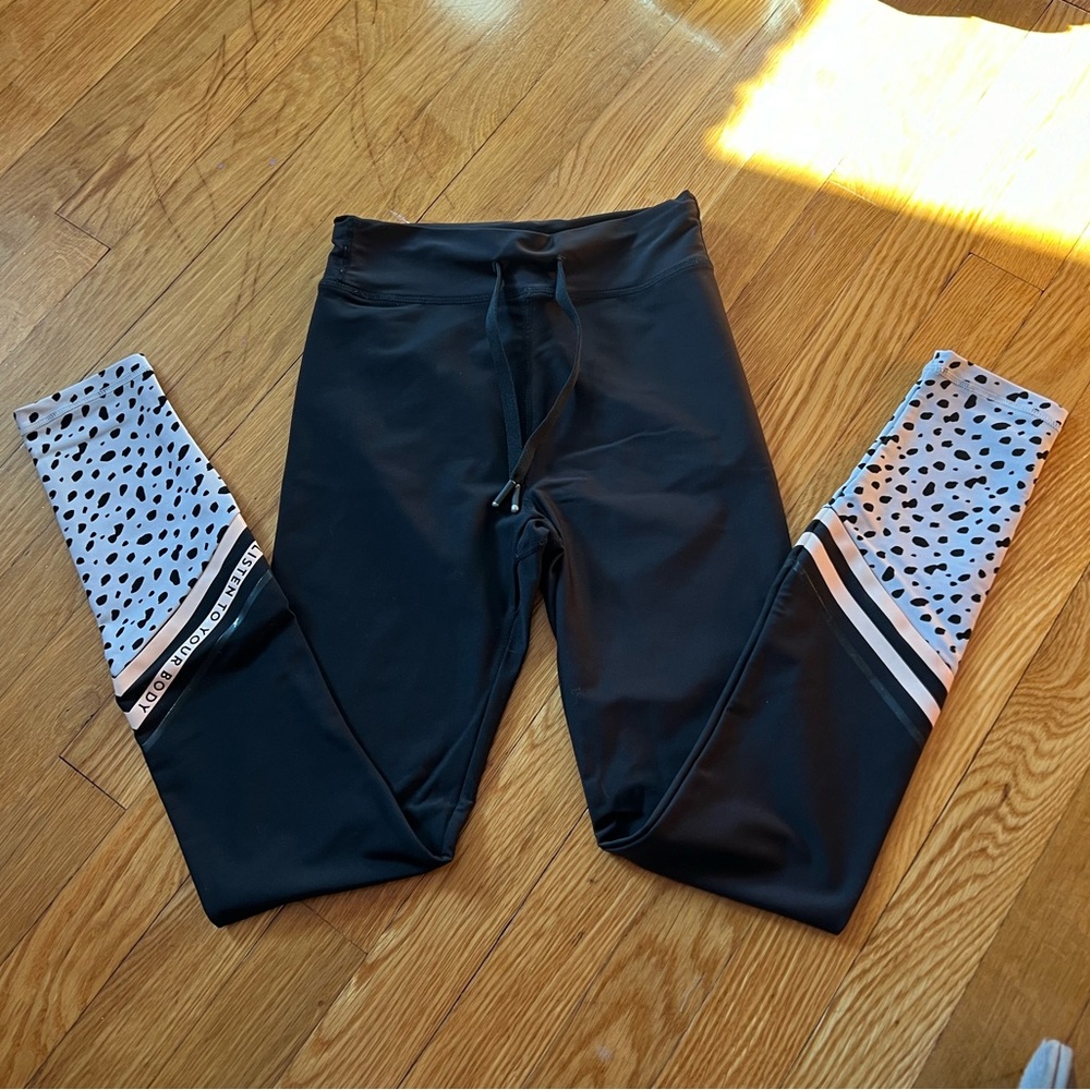 White fox Sarah’s Day leggings size small